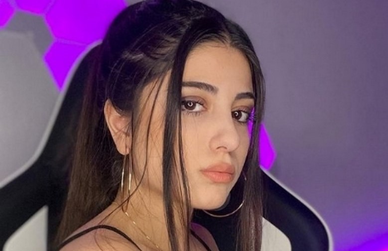 یوتیوبر دختر